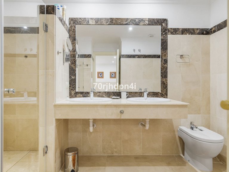 Villa for Sale in Benahavís, Malaga 47