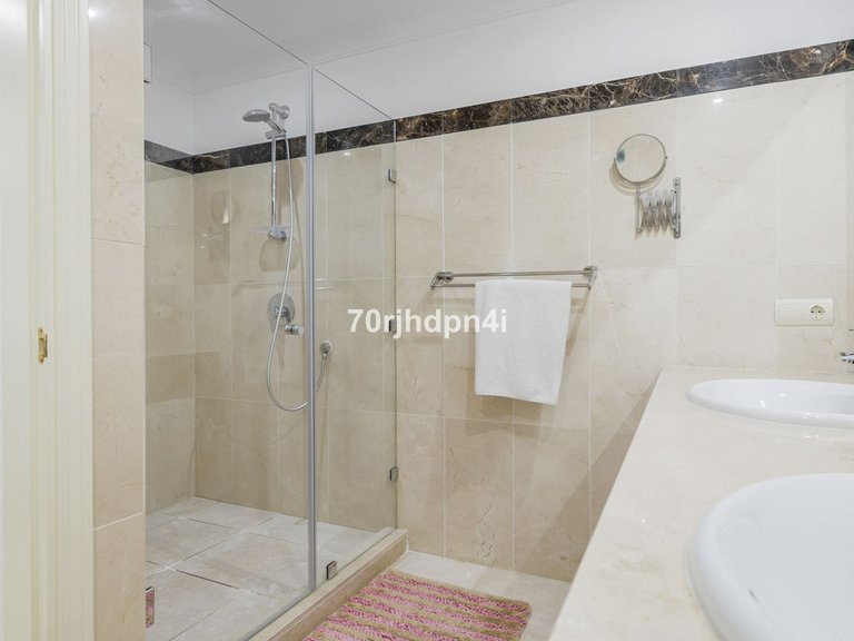 Villa for Sale in Benahavís, Malaga 49