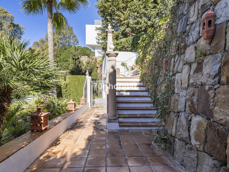 Villa for Sale in Benahavís, Malaga 70