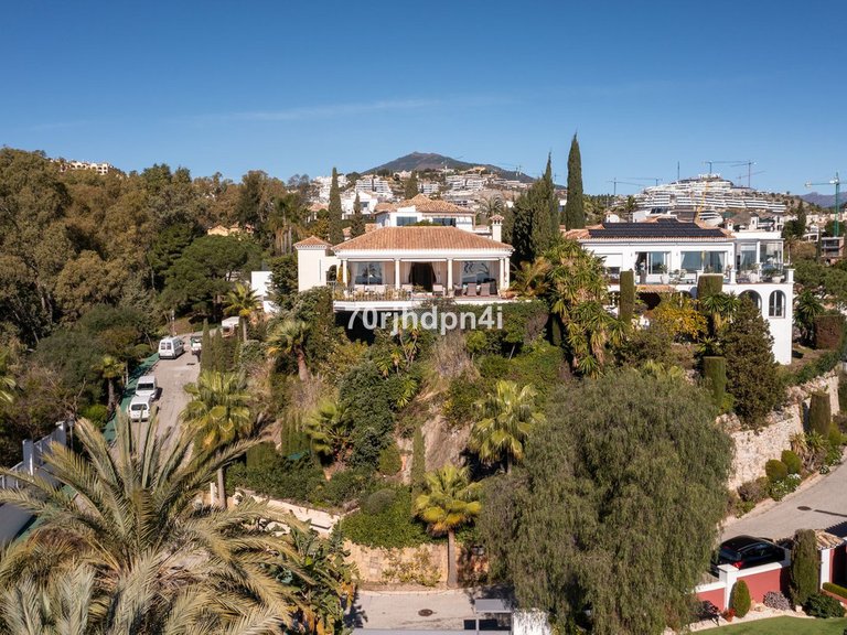 Villa for Sale in Benahavís, Malaga 9