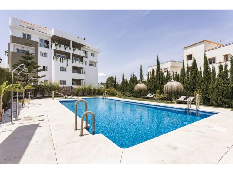 Apartment for Sale in Nueva Andalucía, Malaga 10