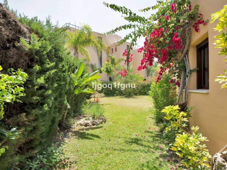Apartment for Sale in Costalita, Malaga 29