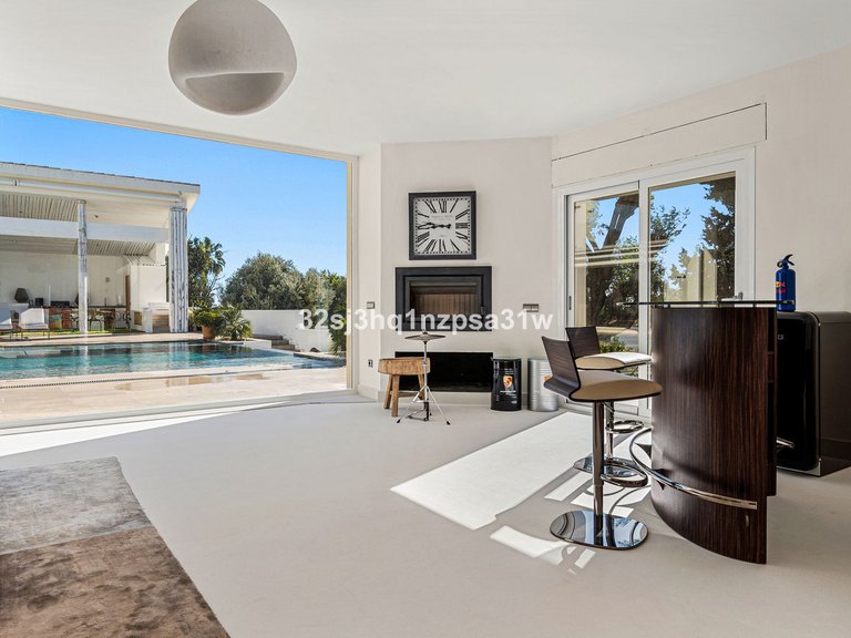 Villa for Sale in Guadalmina Alta, Malaga 12