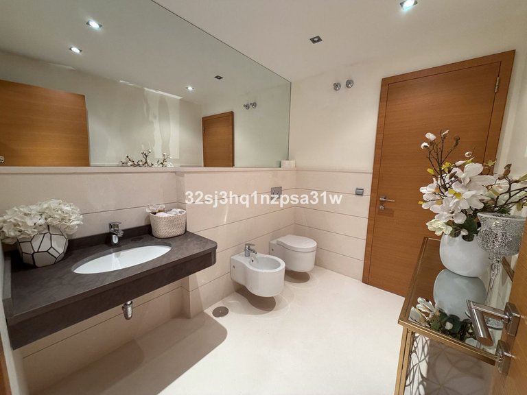 Villa for Sale in Guadalmina Alta, Malaga 16
