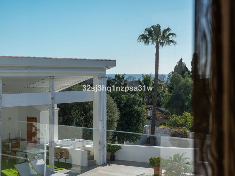 Villa for Sale in Guadalmina Alta, Malaga 17