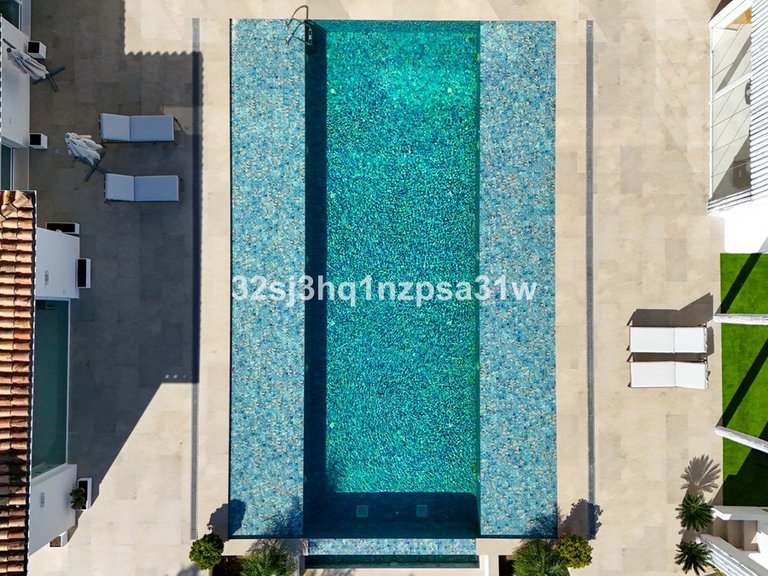 Villa for Sale in Guadalmina Alta, Malaga 19