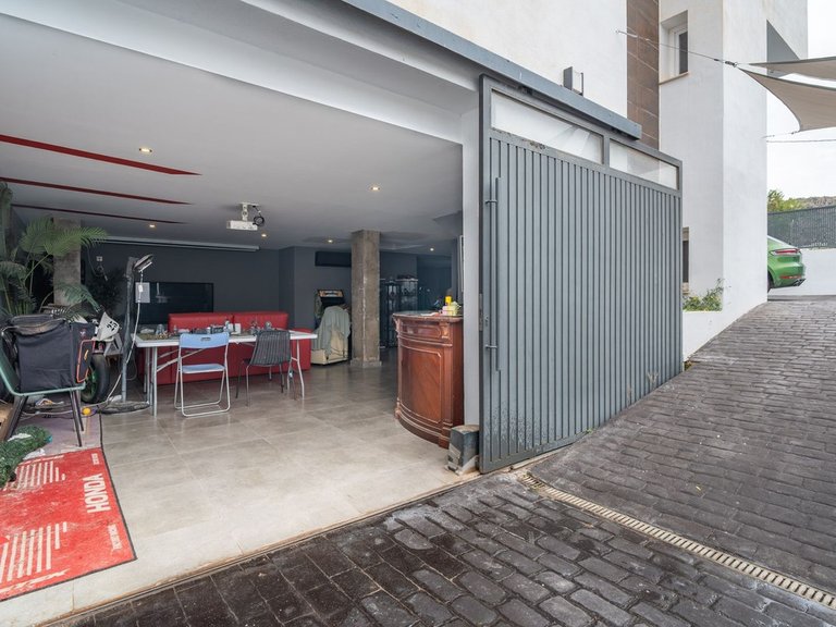Villa for Sale in El Candado, Malaga 25
