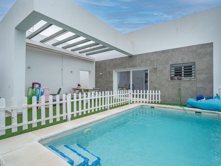 Villa for Sale in El Candado, Malaga 27