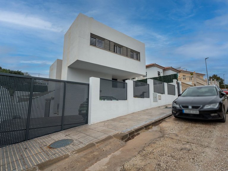 Villa for Sale in El Candado, Malaga 34
