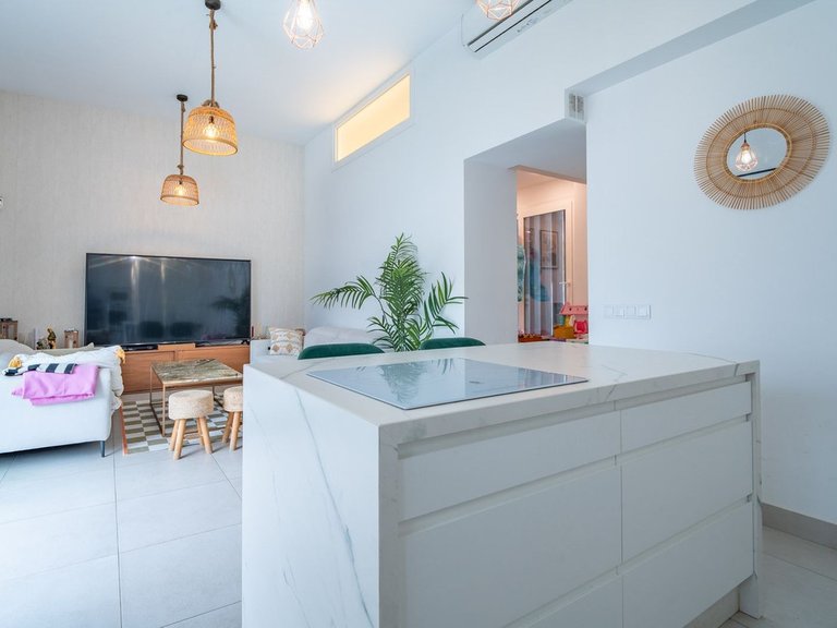 Villa for Sale in El Candado, Malaga 5