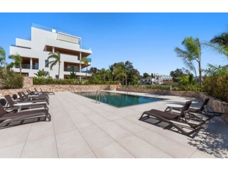 Apartment for Sale in The Golden Mile, Malaga 11