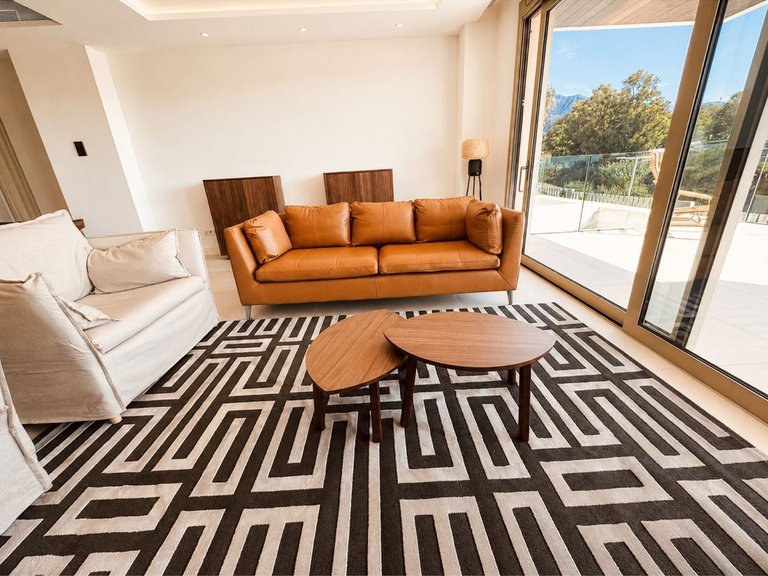 Apartment for Sale in The Golden Mile, Malaga 2