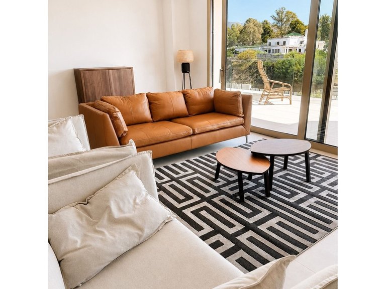 Apartment for Sale in The Golden Mile, Malaga 3
