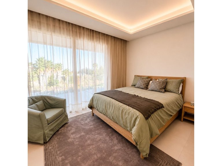 Apartment for Sale in The Golden Mile, Malaga 6