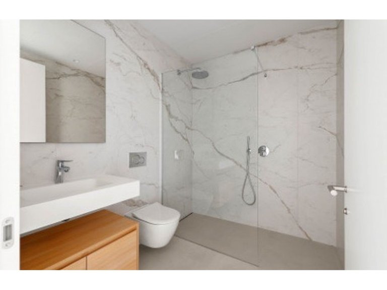 Apartment for Sale in The Golden Mile, Malaga 8