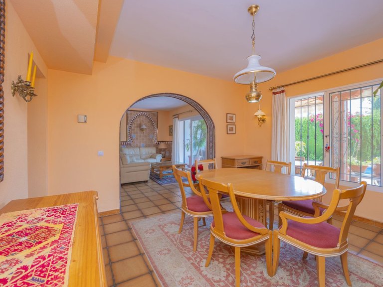 Villa for Sale in Marbella, Malaga 10