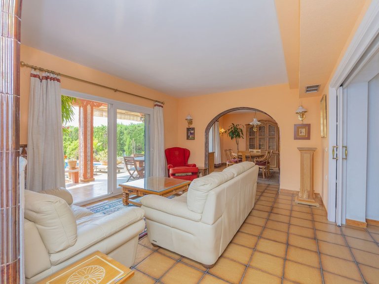 Villa for Sale in Marbella, Malaga 16
