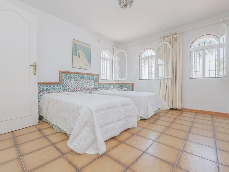 Villa for Sale in Marbella, Malaga 18