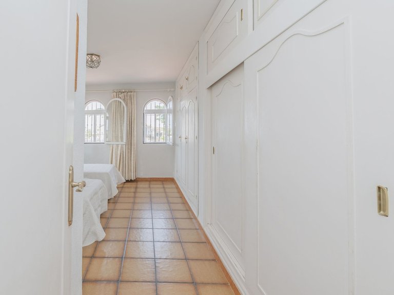 Villa for Sale in Marbella, Malaga 33