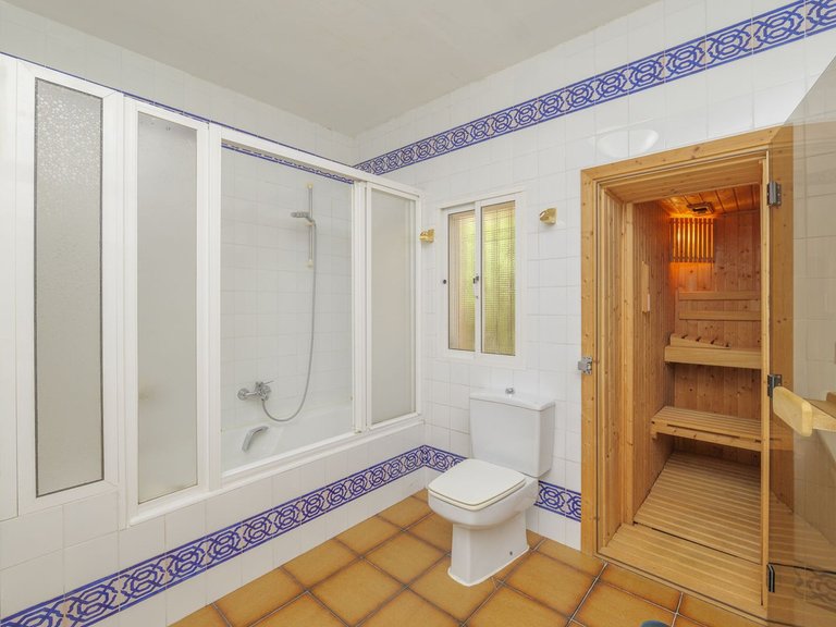 Villa for Sale in Marbella, Malaga 39