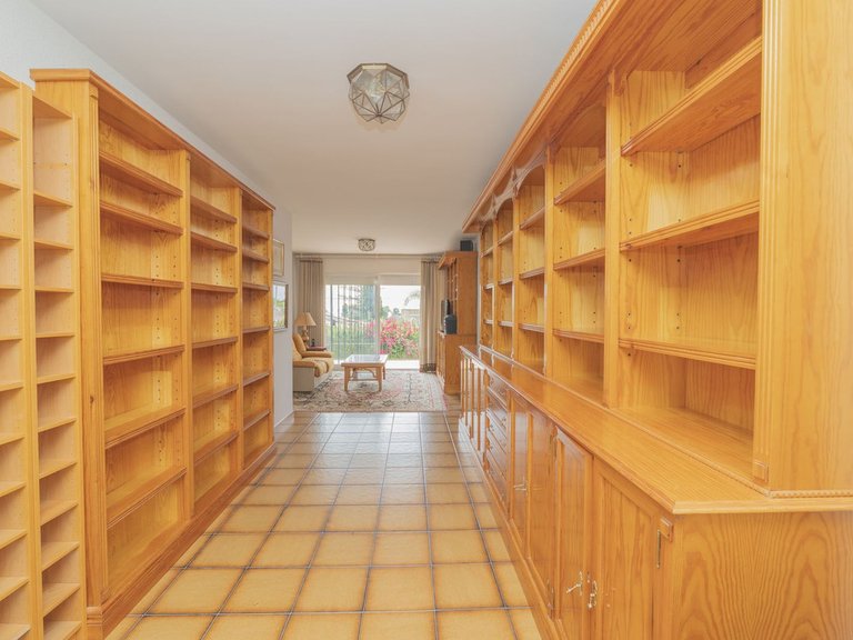Villa for Sale in Marbella, Malaga 45