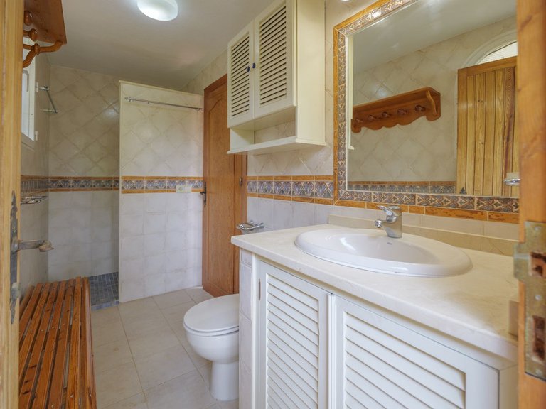 Villa for Sale in Marbella, Malaga 49