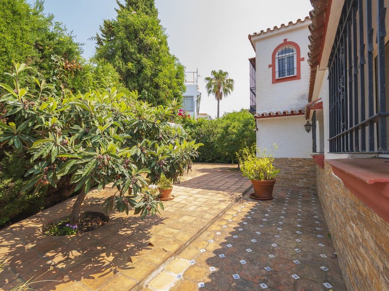 Villa for Sale in Marbella, Malaga 52