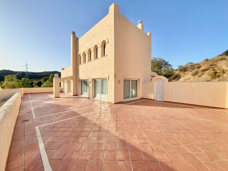 Apartment for Sale in Elviria, Malaga 5