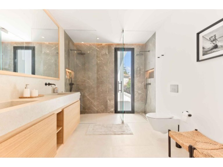 Villa for Sale in San Pedro De Alcántara, Malaga 18