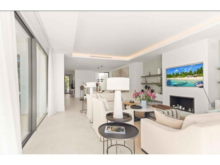 Villa for Sale in San Pedro De Alcántara, Malaga 8