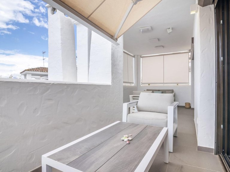 Apartment for Sale in Puerto Banús, Malaga 12