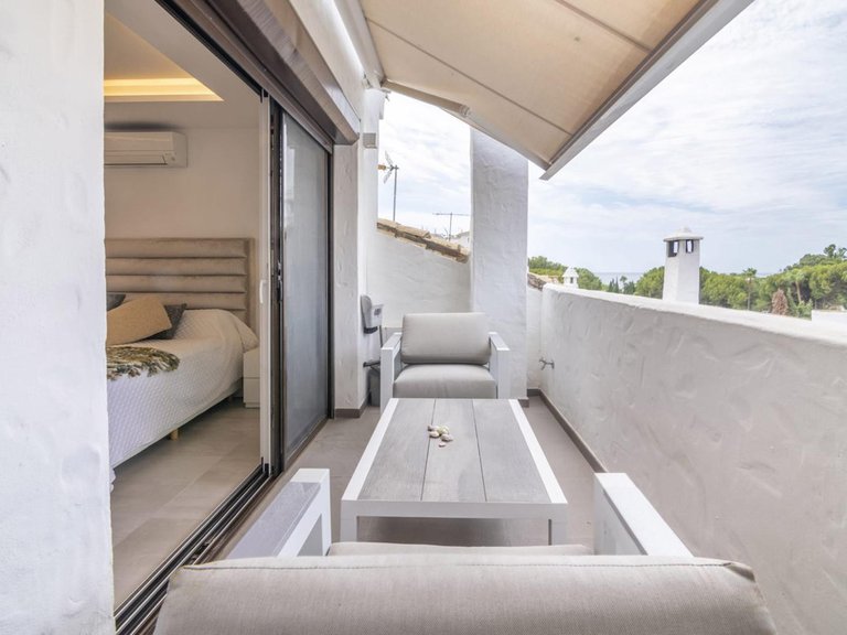 Apartment for Sale in Puerto Banús, Malaga 13