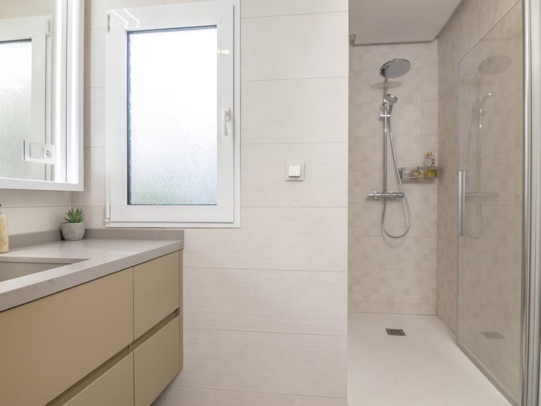 Apartment for Sale in Puerto Banús, Malaga 16