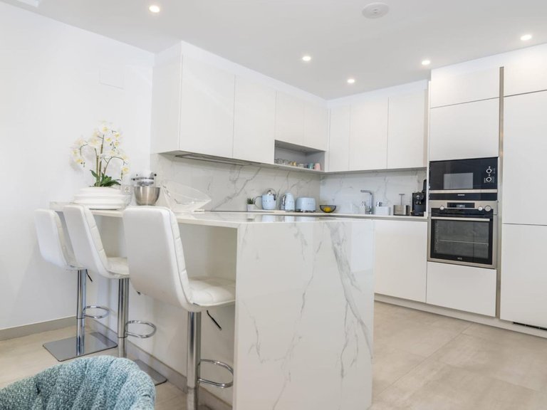 Apartment for Sale in Puerto Banús, Malaga 2
