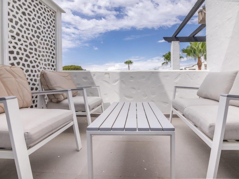 Apartment for Sale in Puerto Banús, Malaga 25
