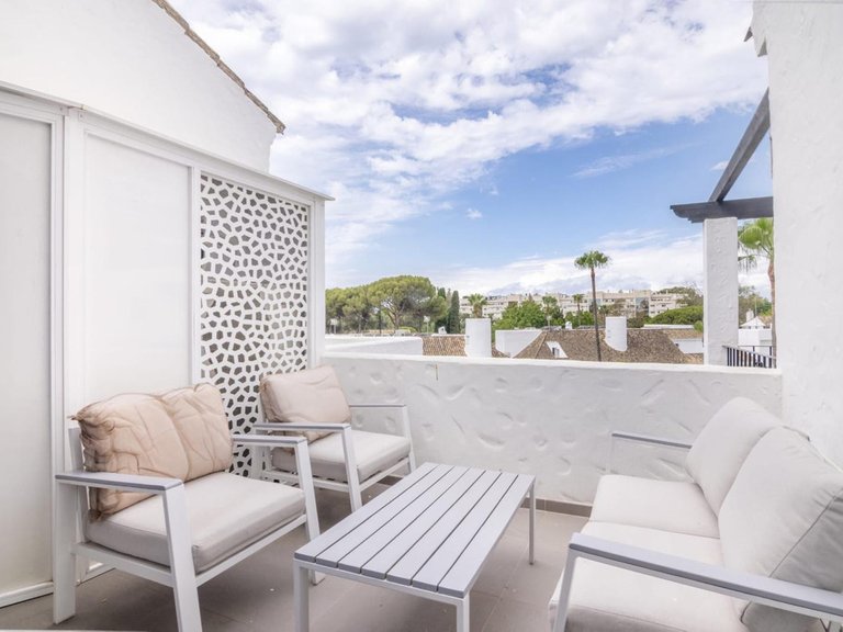 Apartment for Sale in Puerto Banús, Malaga 28