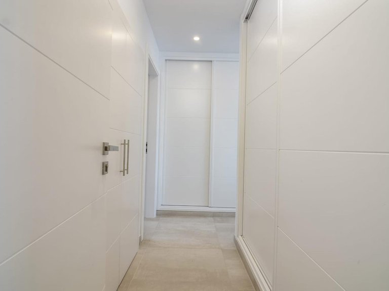 Apartment for Sale in Puerto Banús, Malaga 34