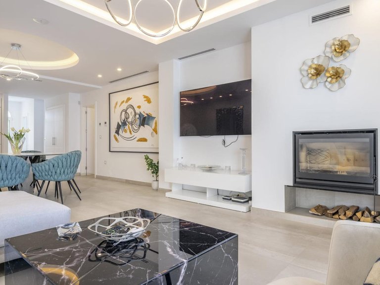 Apartment for Sale in Puerto Banús, Malaga 38