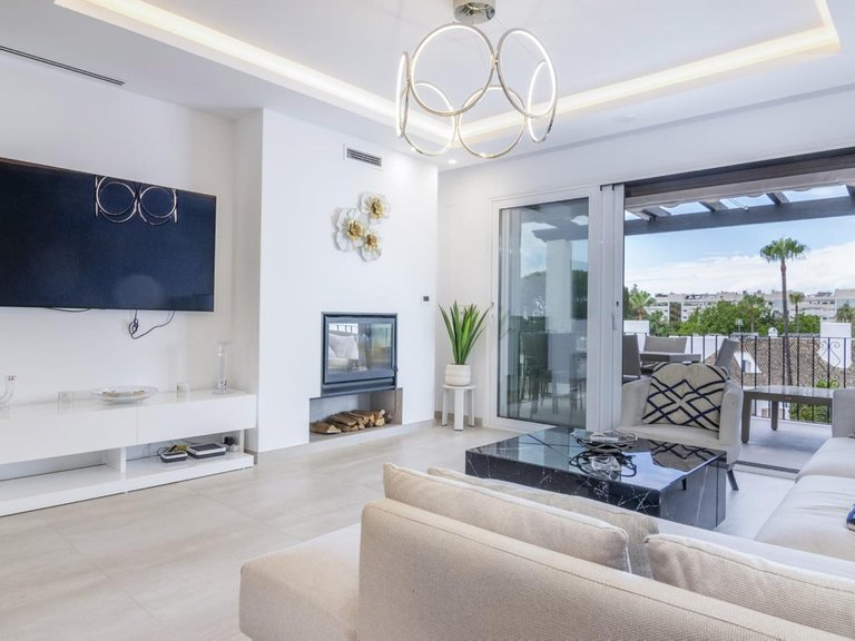 Apartment for Sale in Puerto Banús, Malaga 40