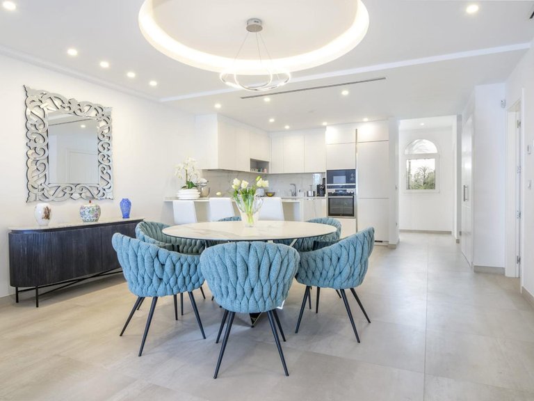 Apartment for Sale in Puerto Banús, Malaga 44