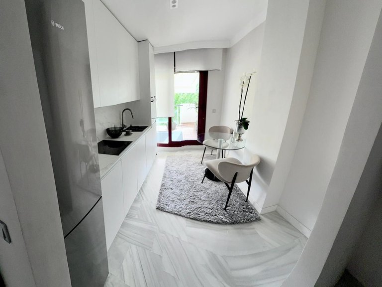 Apartment for Sale in Benahavís, Malaga 12