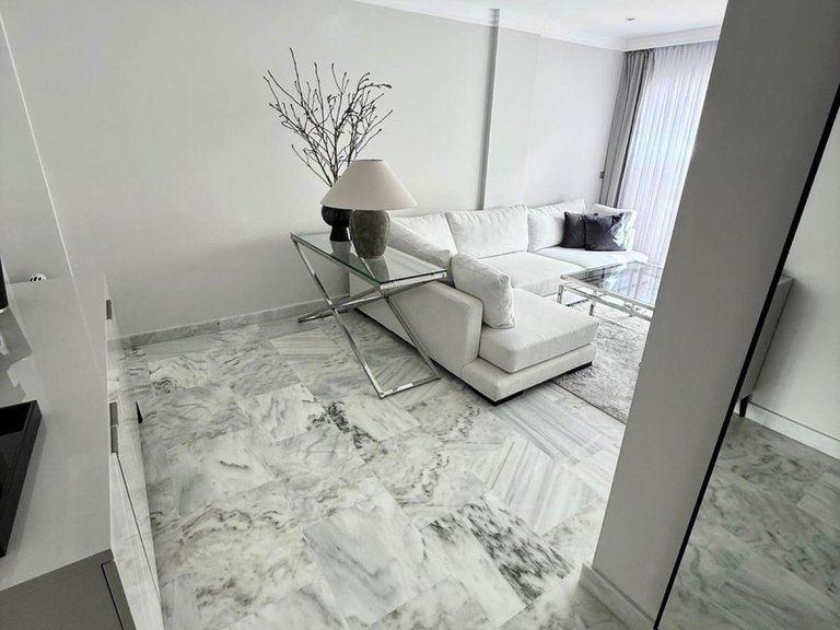 Apartment for Sale in Benahavís, Malaga 14