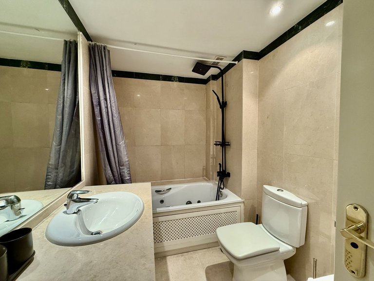 Apartment for Sale in Sotogrande Puerto, Cadiz 15