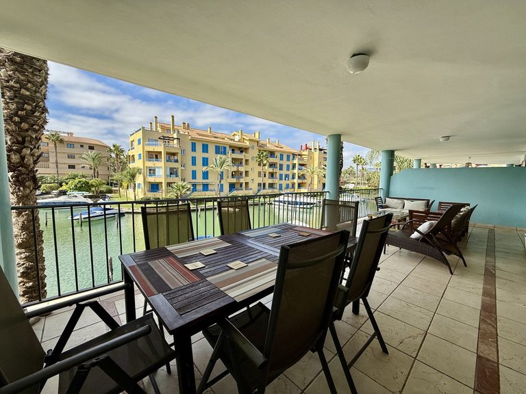 Apartment for Sale in Sotogrande Puerto, Cadiz 2