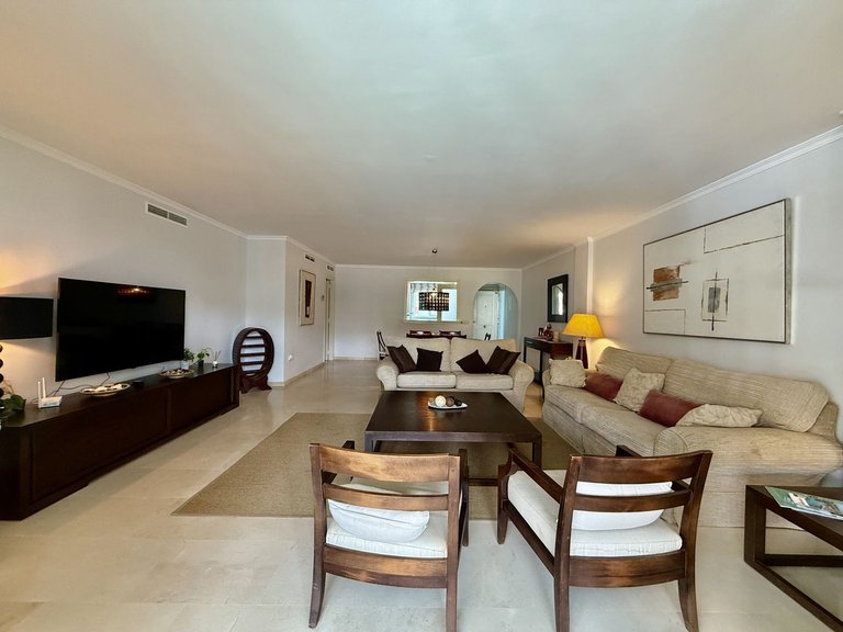 Apartment for Sale in Sotogrande Puerto, Cadiz 5