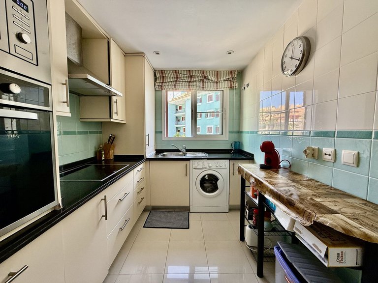 Apartment for Sale in Sotogrande Puerto, Cadiz 8