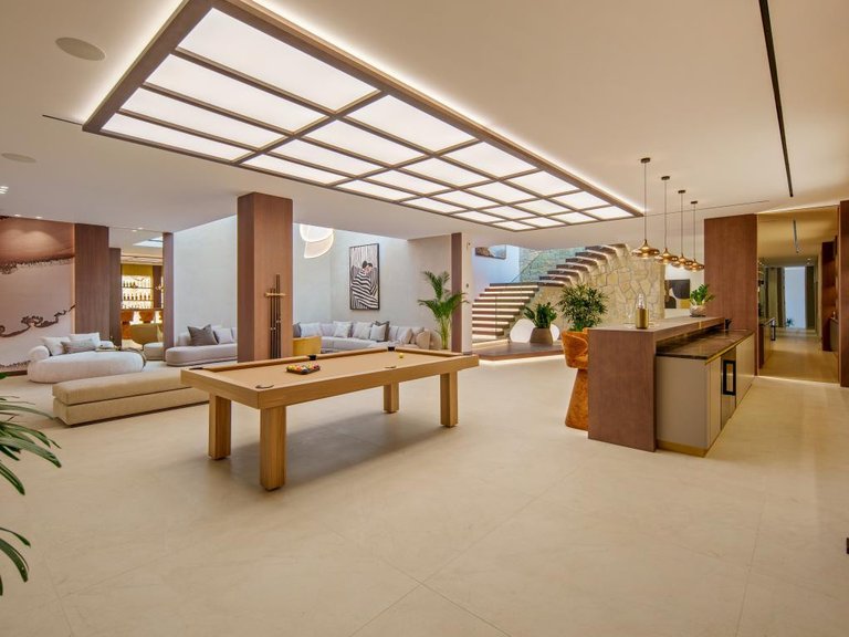 Villa for Sale in Nueva Andalucía, Malaga 14
