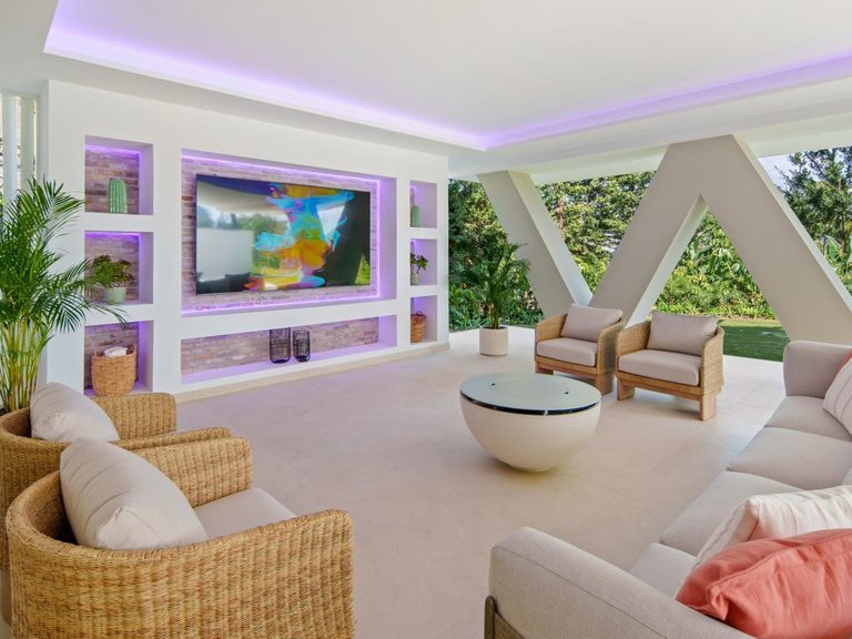 Villa for Sale in Nueva Andalucía, Malaga 31