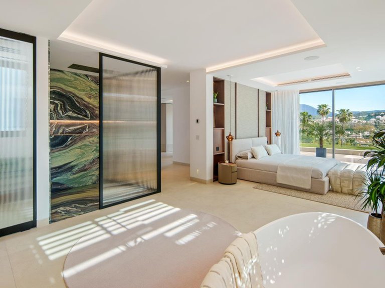Villa for Sale in Nueva Andalucía, Malaga 47