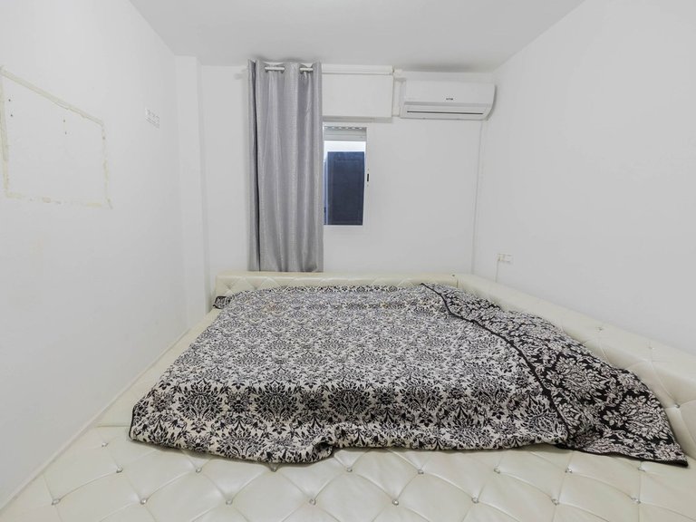 Apartment for Sale in Las Lagunas, Malaga 12